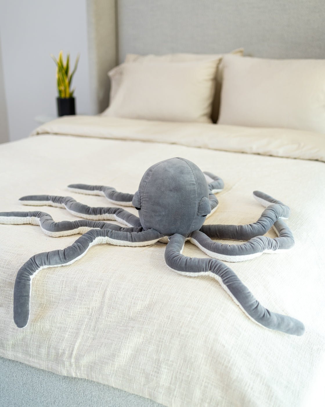 Organic Cotton Velvet Octopus Pillow – YaYa & Co.