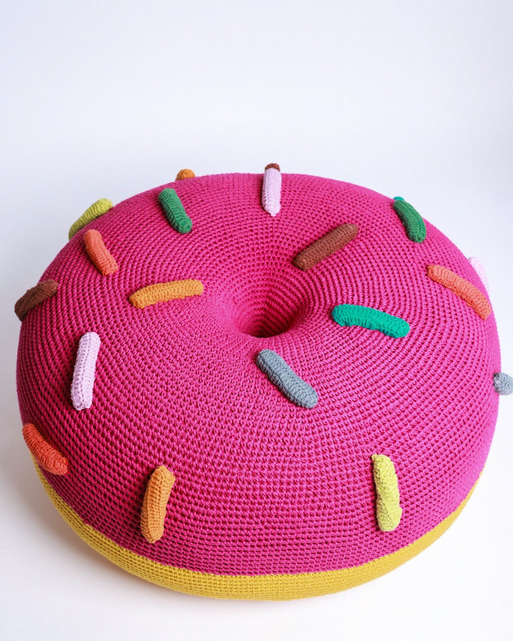 Sprinkles Organic Cotton Crochet Abstract Donut Pouf – YaYa & Co.