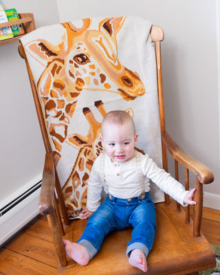 Gavin Organic Cotton Giraffe Baby and Kids Throw Blanket - YaYa & Co.