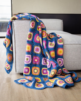 Jacie Organic Cotton Granny Square Crochet Throw Blanket - YaYa & Co.