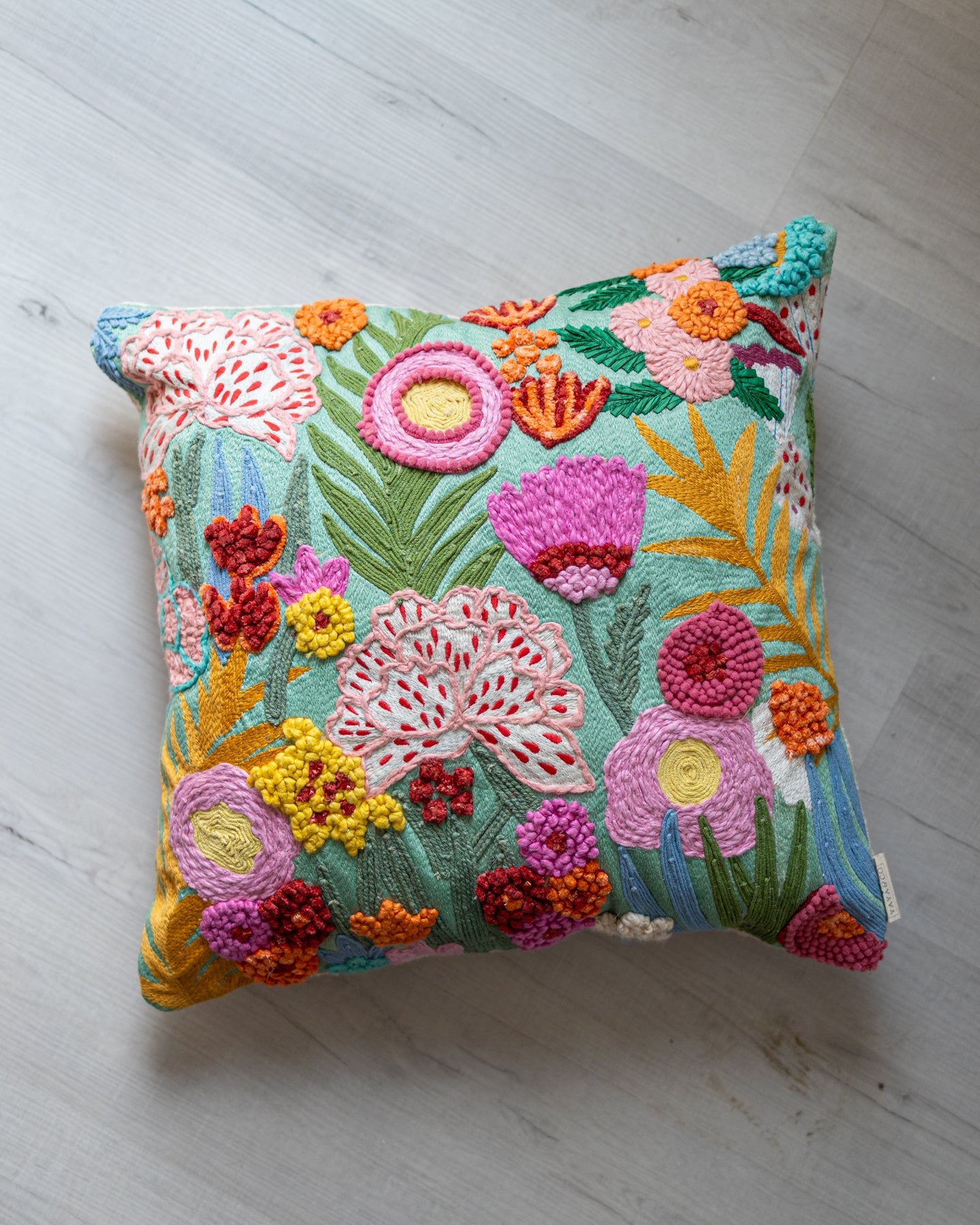 Aspyn Organic Cotton Abstract Flower Throw Pillow – YaYa & Co.