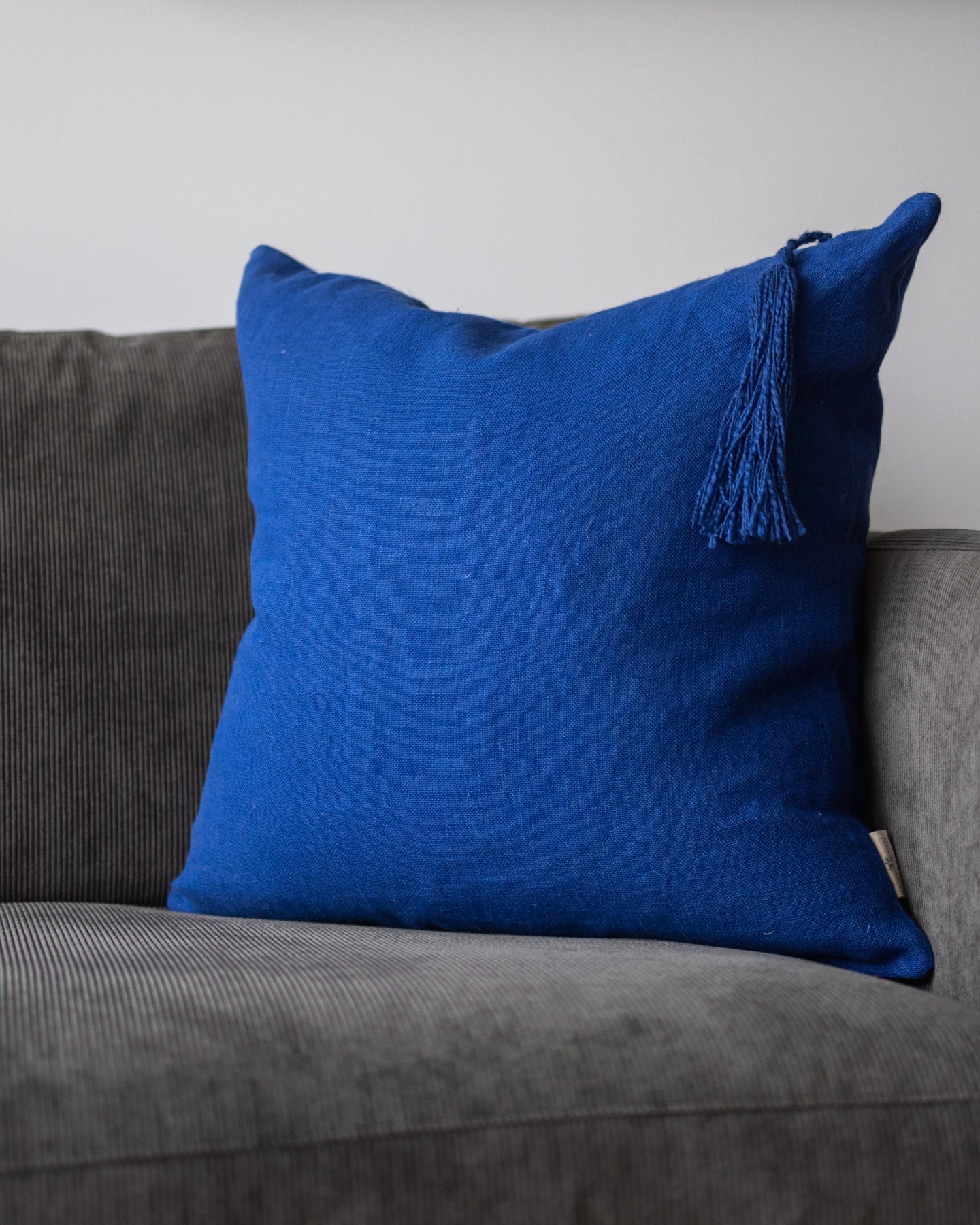 Chiara Organic Linen Throw Pillow – YaYa & Co.