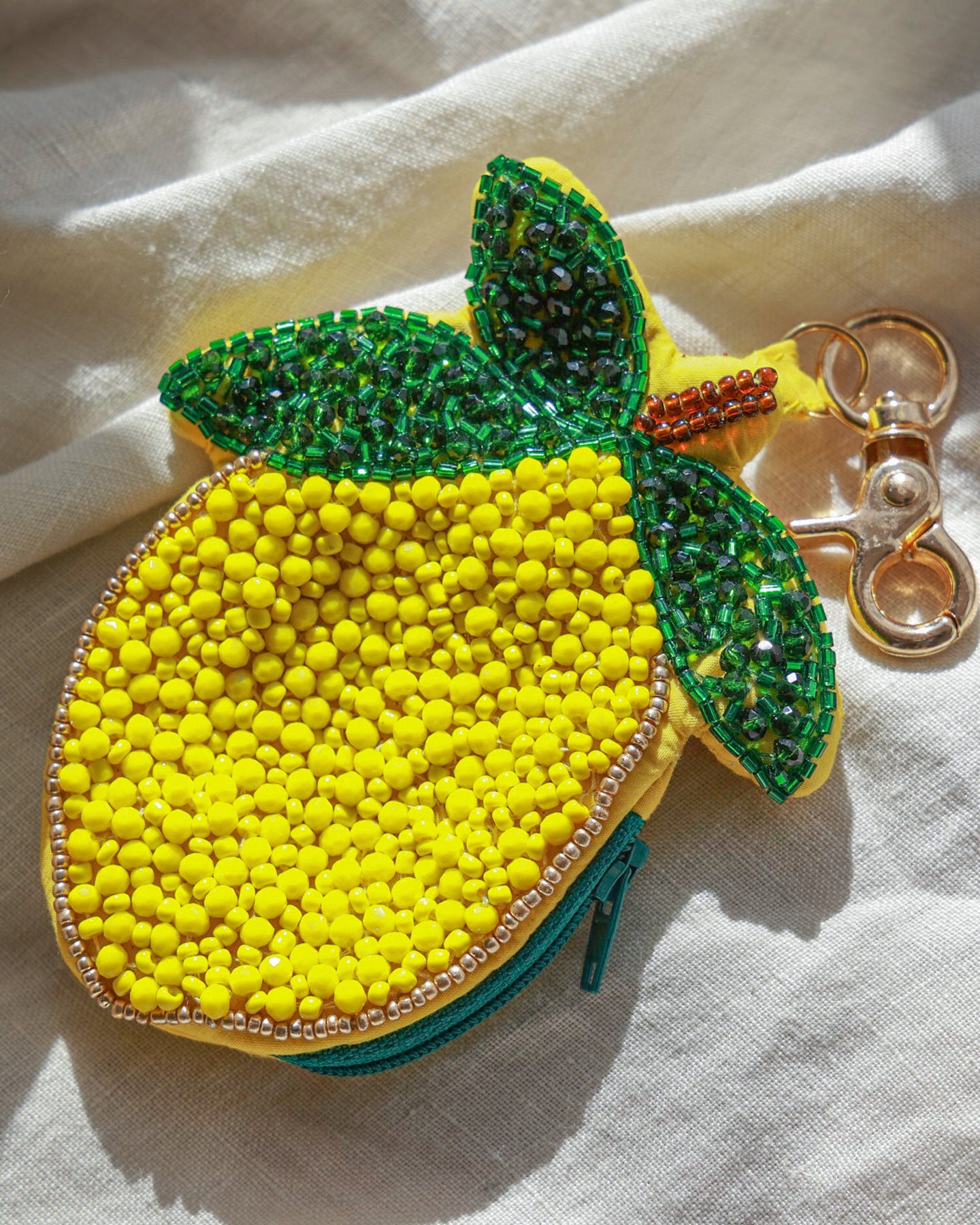 Vintage Beaded Coin Purse → Hotbox Vintage