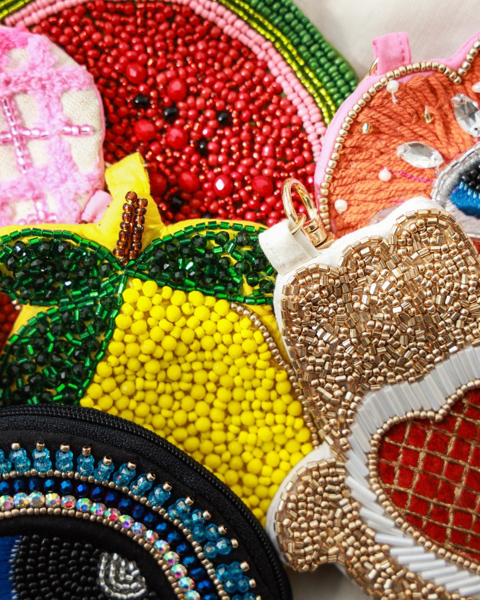 Beaded Coin Purse 3x4 -Assorted (61nasbcp) - Mission Del Rey Southwest